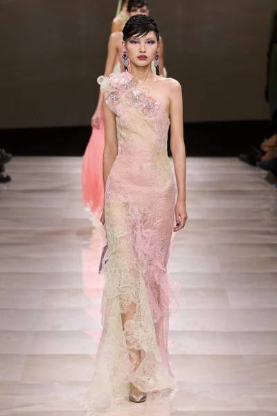 Look 12
